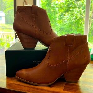 Frye Reina Bootie